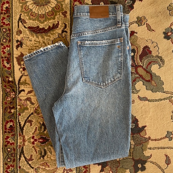 Madewell Classic Straight Jeans in Nearwood Wash Size 27 Regular - Picture 4 of 5
